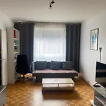 Geneve : Proche Lac, Onu Et Centre.