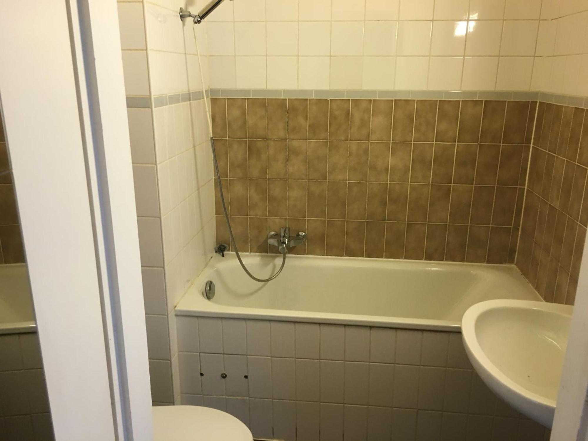 : Proche Lac, Onu Et Centre. Apartamento *