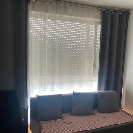 Apartment : Proche Lac, Onu Et Centre. Genf